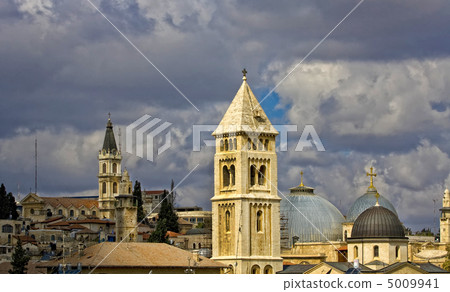 Old city of Jerusalem 5009941