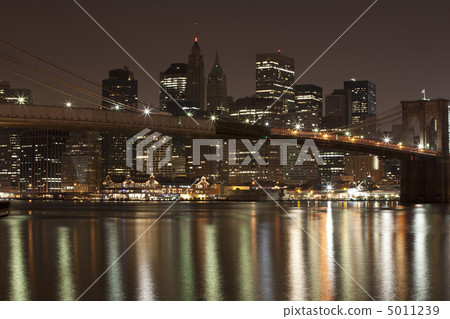 Downtown Manhattan at night Downtown Manhattan at night 5011239