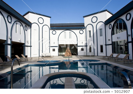 Resort spa pool yard 5012907