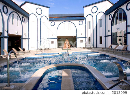 Resort spa pool yard 5012999