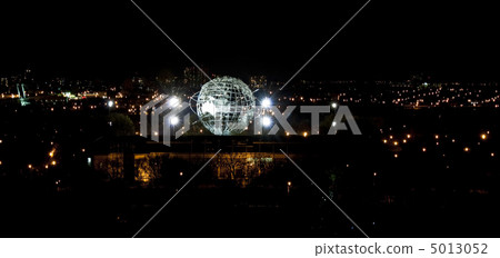 Illuminated Unisphere in Corona Park Illuminated Unisphere in Corona Park 5013052