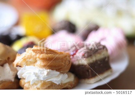 sweet deserts 5016517