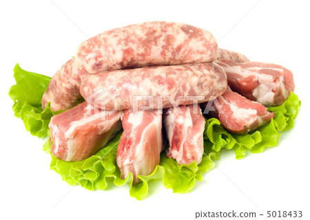 Five Pieces of Pork meat and Sausages Five Pieces of Pork meat and Sausages 5018433