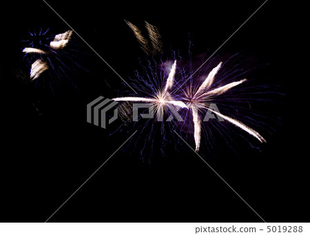 Fireworks in the sky at night Fireworks in the sky at night 5019288