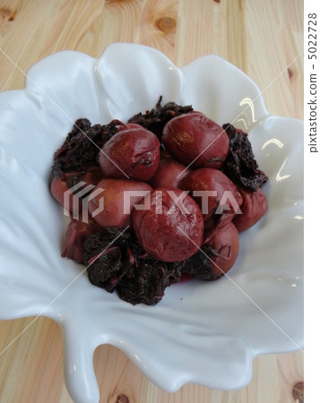 Grandmother's handmade Umeboshi Bungo Plum 5022728
