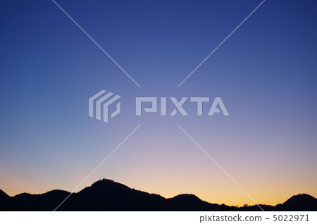Evening landscape 5022971