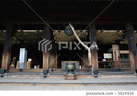 Main temple of Kiyomizudera 5024936