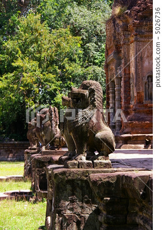 Shinha statue of Roryos ruins preariaco Shinha statue of Roryos ruins preariaco 5026736