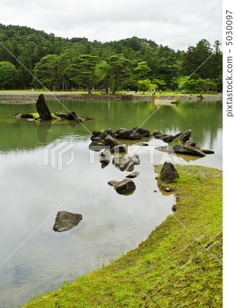 Pure-land gardens of Hikoshi-ji 5030097
