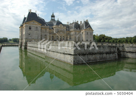 Vaud Le Vicomte Castle 5030404