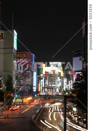Night view of Yasukuni Street seen from Nishi-Shinjuku Night view of Yasukuni Street seen from Nishi-Shinjuku 5031839