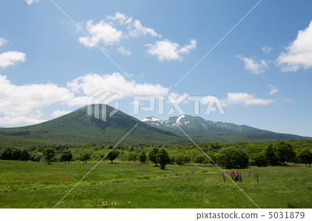Hakkoda-san Aomori ken Nanbu-cho Sasaki early summer sky 5031879