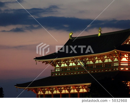 Heijo Palace Light Crown Heijo Palace Light Crown 5032988