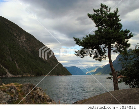 Sognefjorden,Norway 5034031