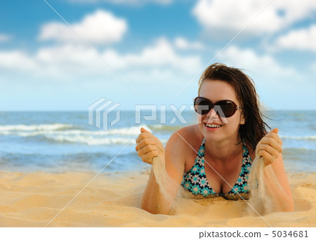 The girl on seacoast The girl on seacoast 5034681