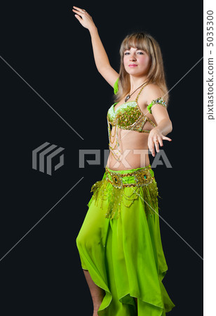 The woman in east dancing suit 5035300
