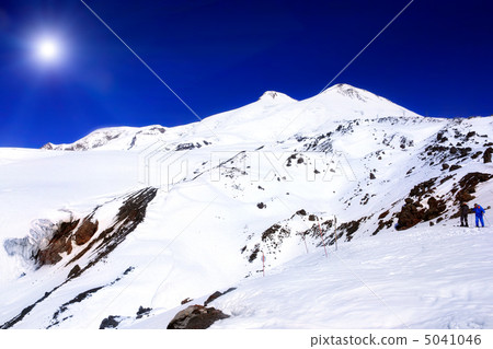 Beautiful view of mountaint Elbrus, - highest peak of Europe Beautiful view of mountaint Elbrus, - highest peak of Europe 5041046