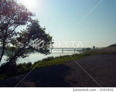 Morning riverside 5043836