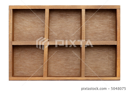wooden box 5048075