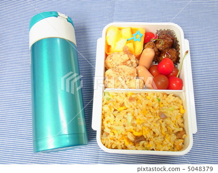 Lunch box and my bottle 5048379