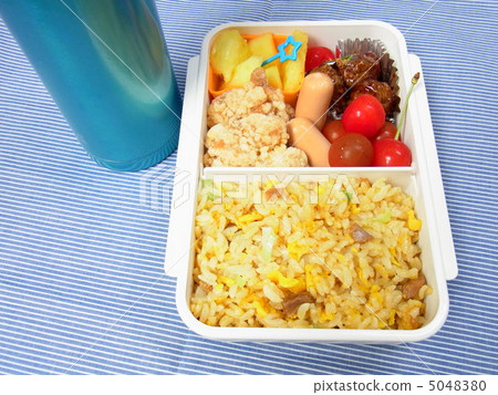 Lunch box and my bottle 5048380