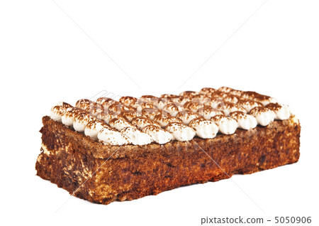 cake with cream isolated 5050906
