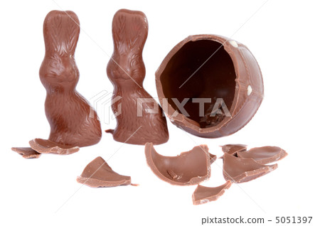 chocolate egg with a bunny 5051397