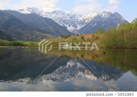 Kamikochi, fresh green Kamikochi, fresh green 5052865