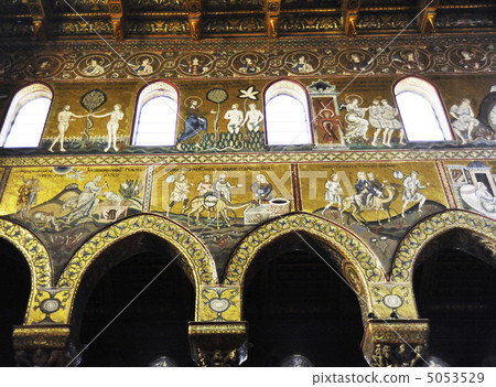 蒙雷阿萊，大教堂內，牆上的金色馬賽克 5053529