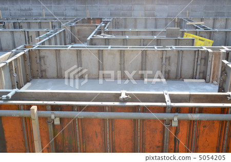 住房基礎模板 5054205