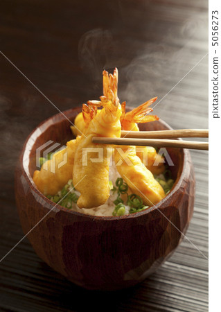 Bowl of rice and fried fish 5056273