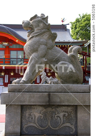 Guardian dog 5063198