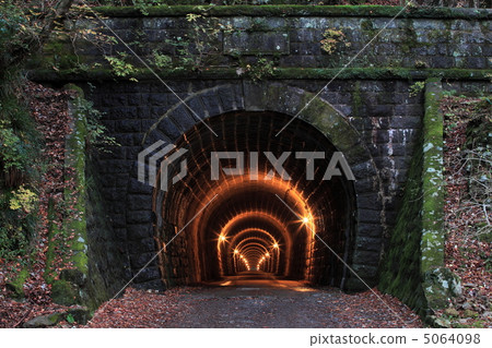 Old Tiancheng tunnel Old Tiancheng tunnel 5064098