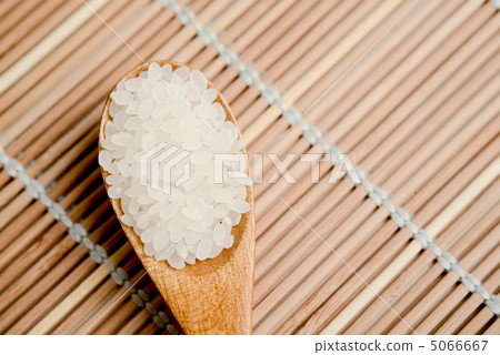 White rice 5066667