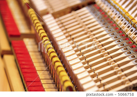 Piano Piano 5066758