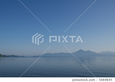 豬苗代湖和萬代山 5069645