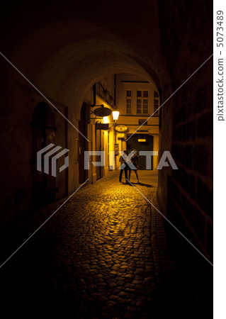young couple in an arch on the street 5073489