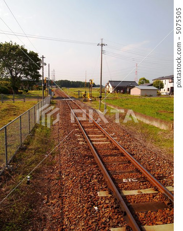 Single track railroad crossing Single track railroad crossing 5075505