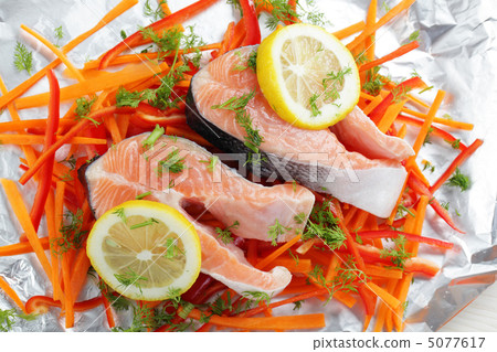 Salmon steaks before cooking Salmon steaks before cooking 5077617