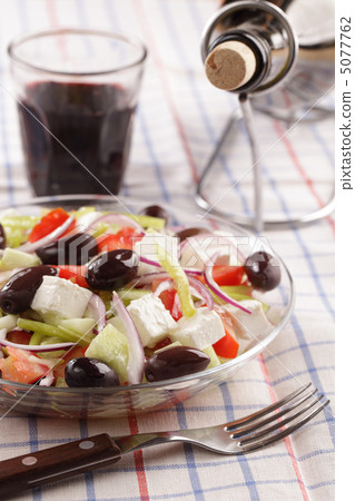 Greek salad Greek salad 5077762