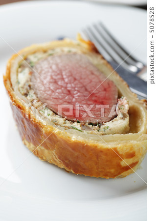 Beef Wellington 5078528