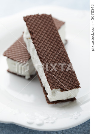 Ice cream sandwiches 5078543