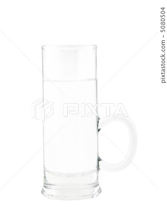 Glass of fresh and clear water 5080504