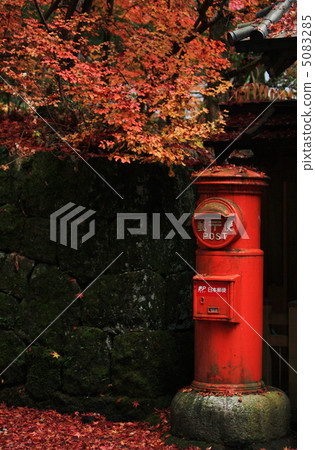 圓形帖子 5083285