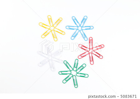 paperclip's in the shape of snowflakes 5083671