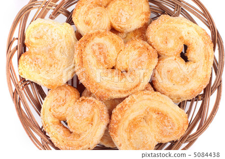 drying ears in poket 5084438