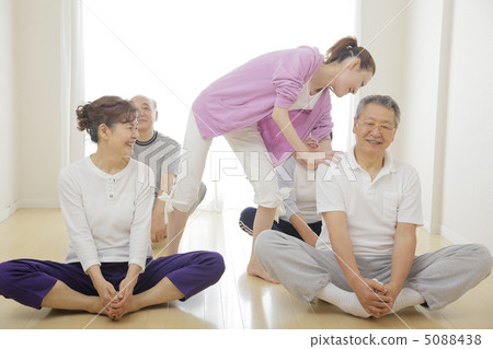 Yoga classroom 5088438