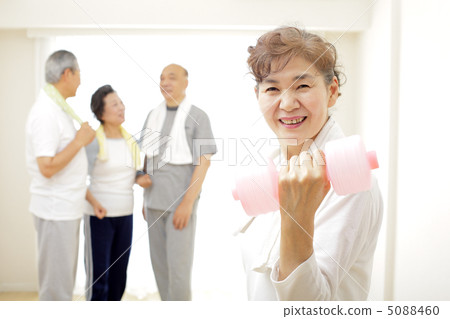 Senior to exercise Senior to exercise 5088460