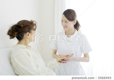 護士和住院患者 護士和住院患者 5088493