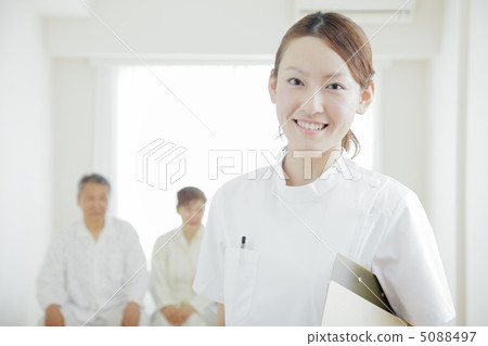 看護人和租客 看護人和租客 5088497